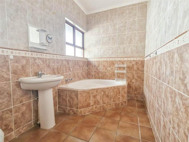 2 Bedroom Property for Sale in Mount Amanzi North West